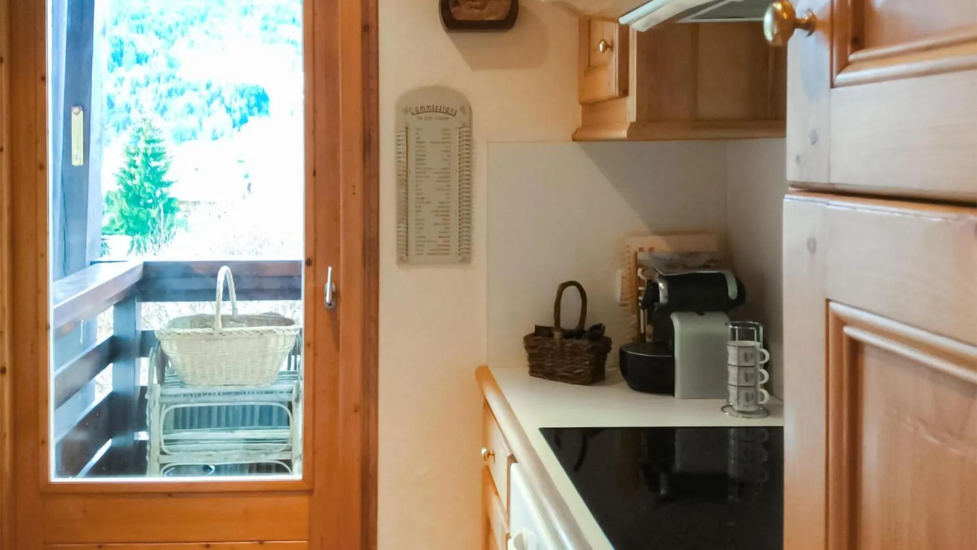 3 Bedroom Stunning Apartment In Megeve